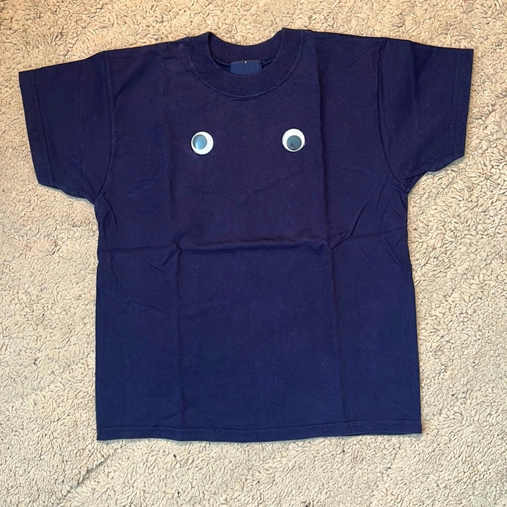 Googly eyes T shirt